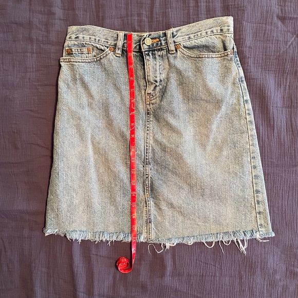 Gap Denim Frayed Hem Mini Skirt - Picture 3 of 6